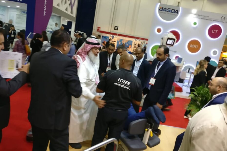 Dr Hakim Hassan at Abu Dhabi 2018, photo 3 of 11