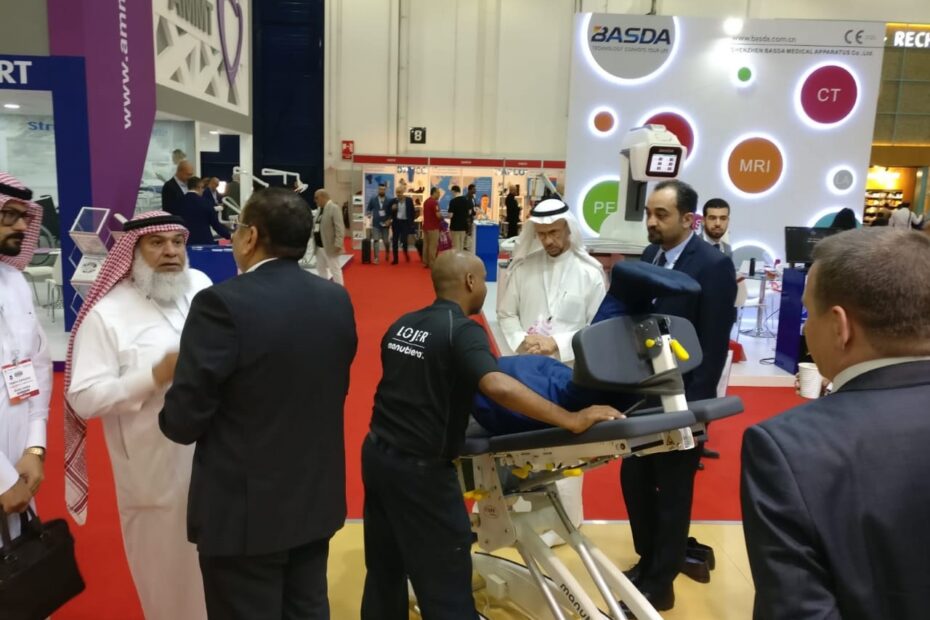 Dr Hakim Hassan at Abu Dhabi 2018, photo 6 of 11
