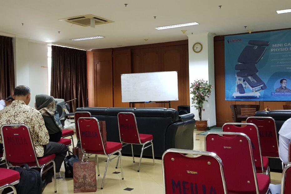 Dr Hakim Hassan at Jakarta, Indonesia 2019, photo 1 of 21